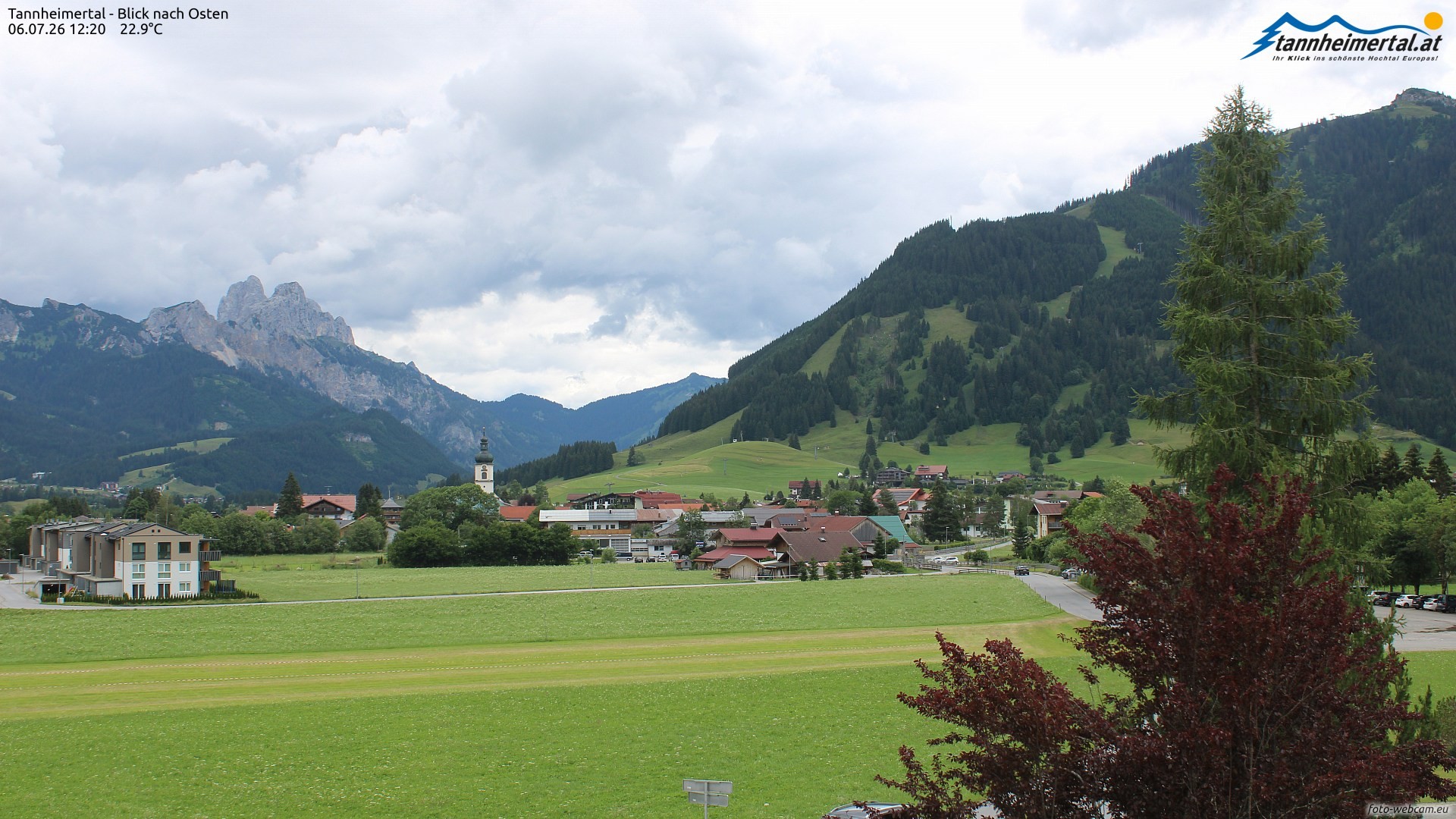 Archiv Foto Webcam Blick ins Tannheimer Tal