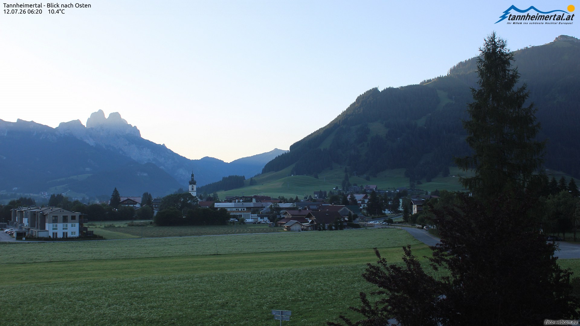 Archiv Foto Webcam Blick ins Tannheimer Tal