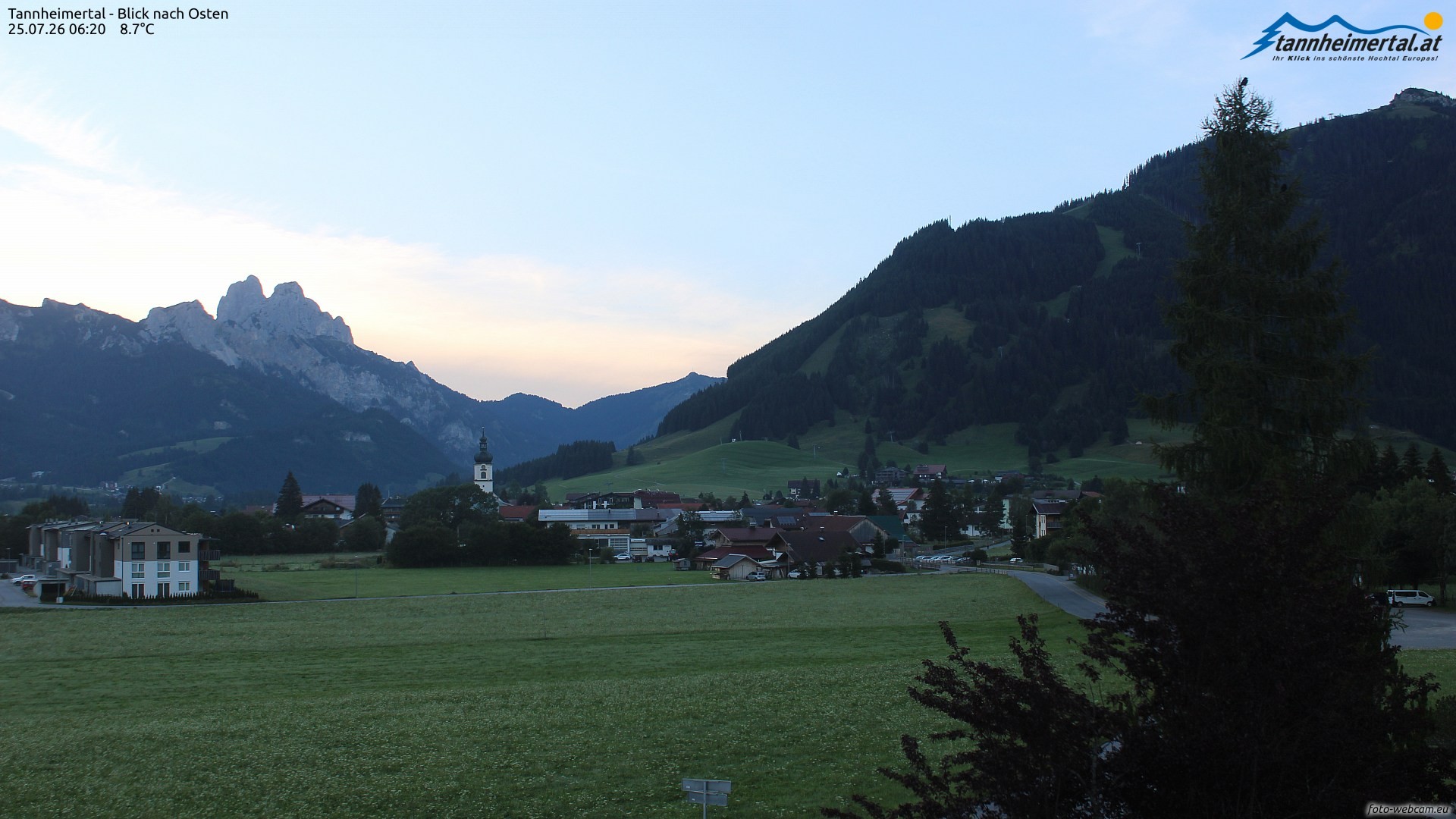 Archiv Foto Webcam Blick ins Tannheimer Tal