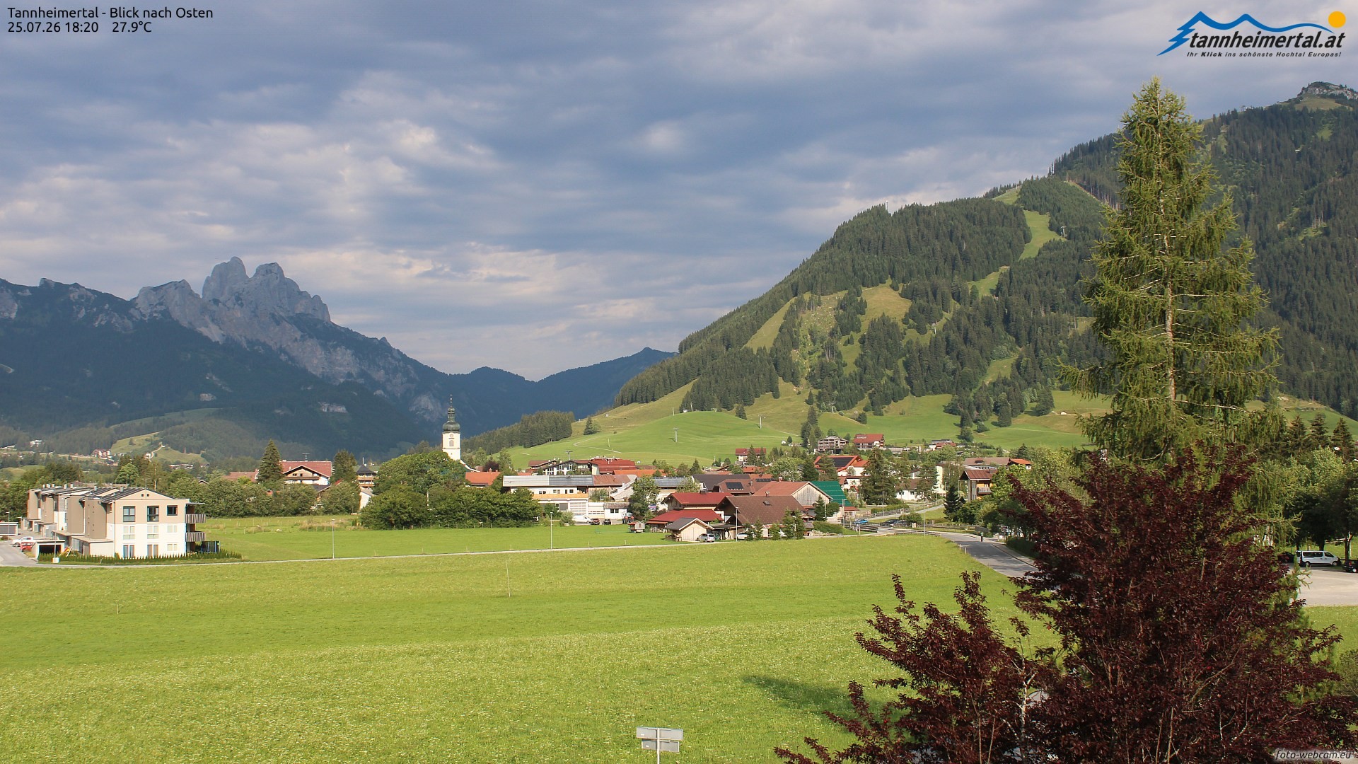 Archiv Foto Webcam Blick ins Tannheimer Tal