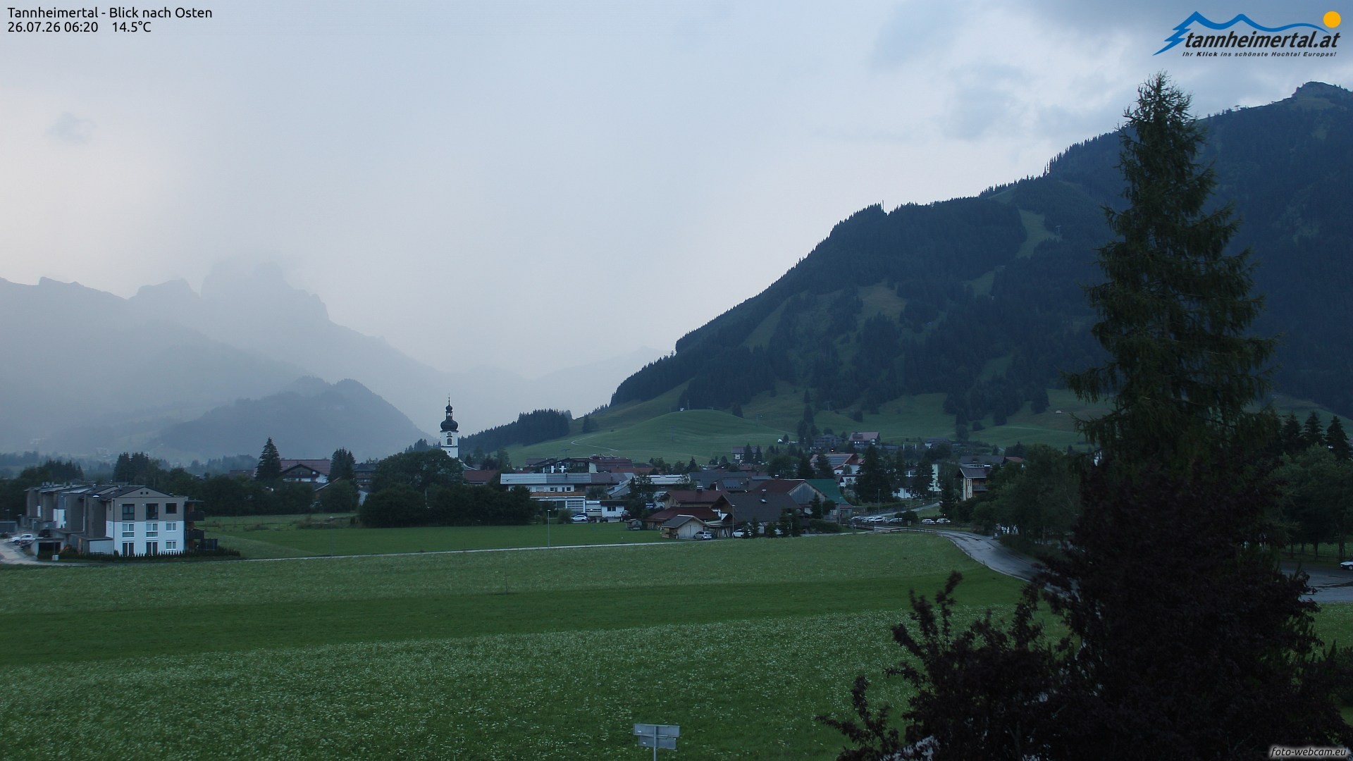 Archiv Foto Webcam Blick ins Tannheimer Tal