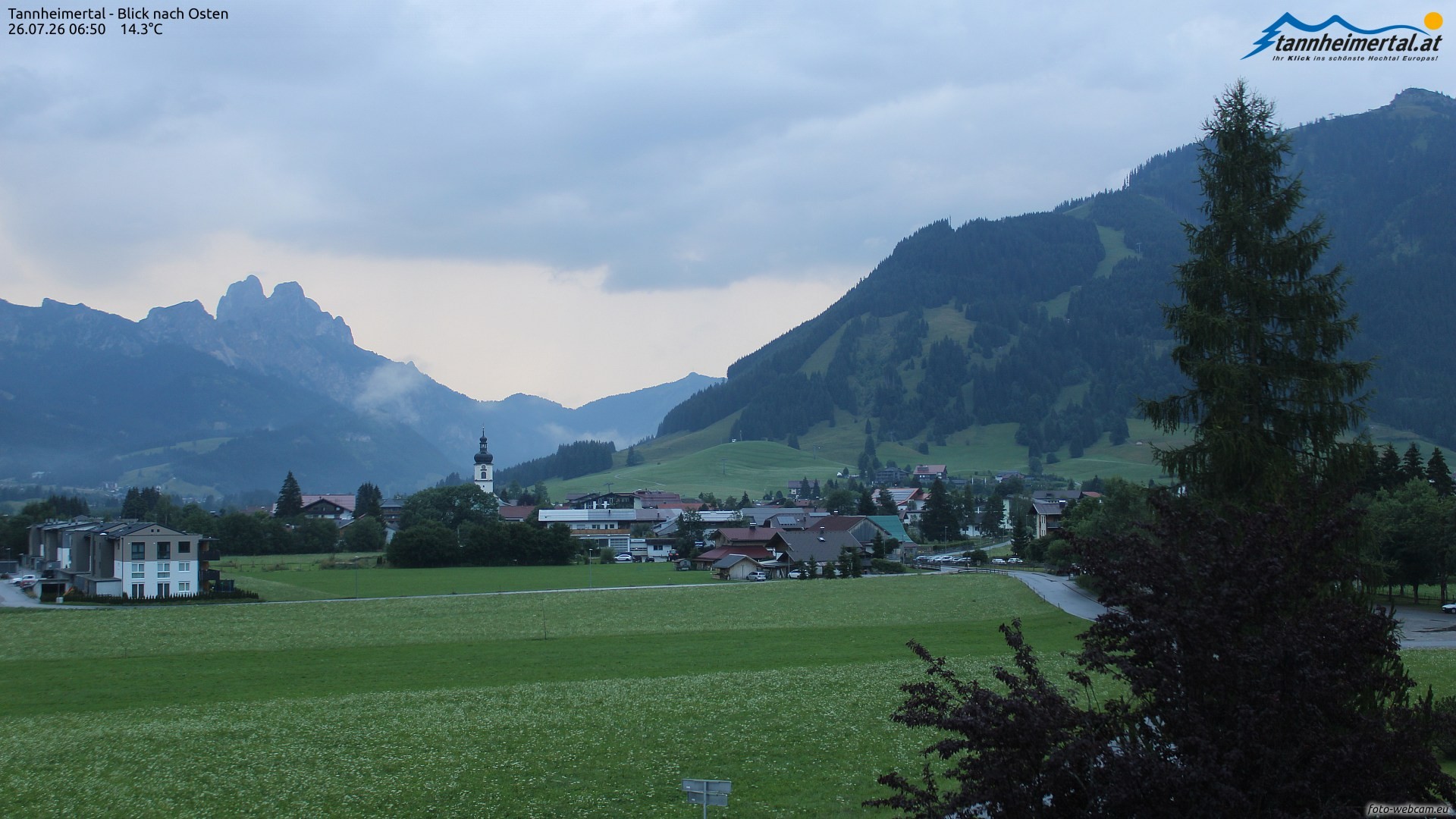 Archiv Foto Webcam Blick ins Tannheimer Tal