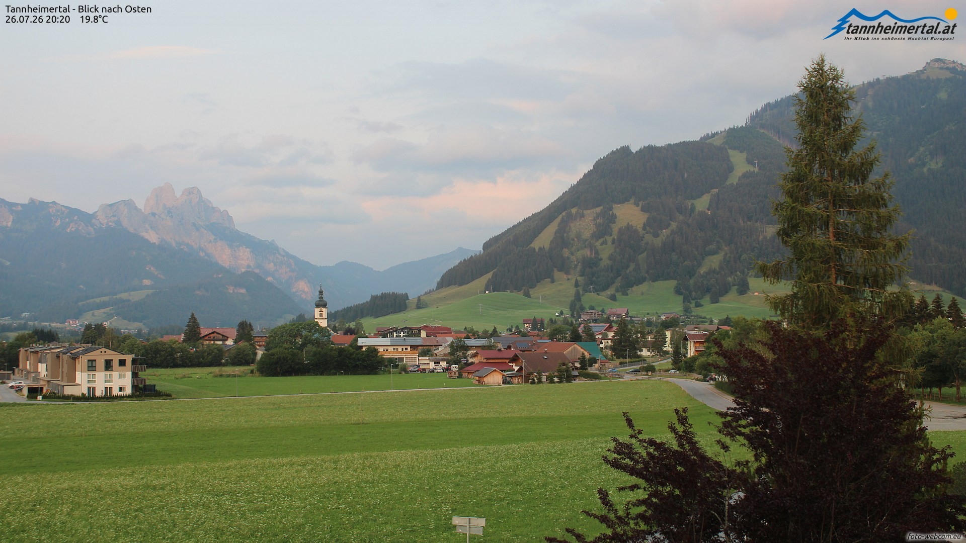 Archiv Foto Webcam Blick ins Tannheimer Tal