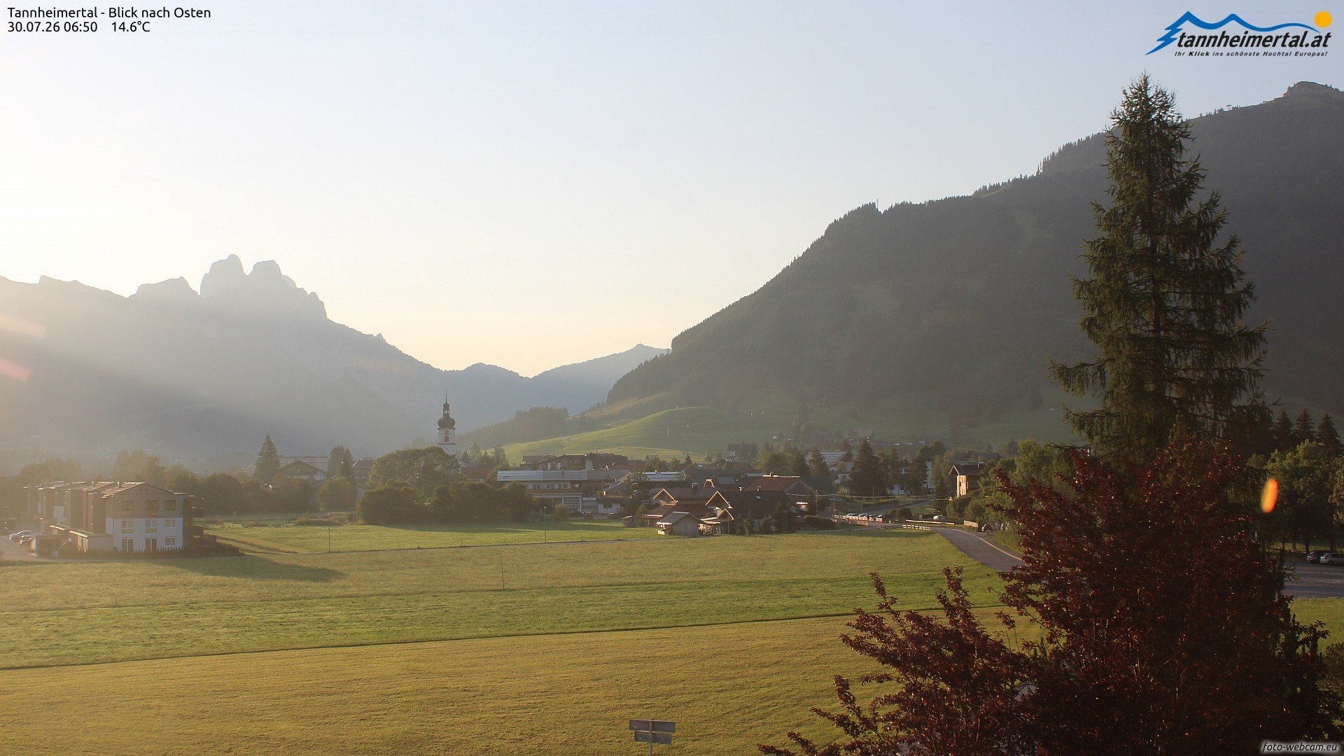 Archiv Foto Webcam Blick ins Tannheimer Tal