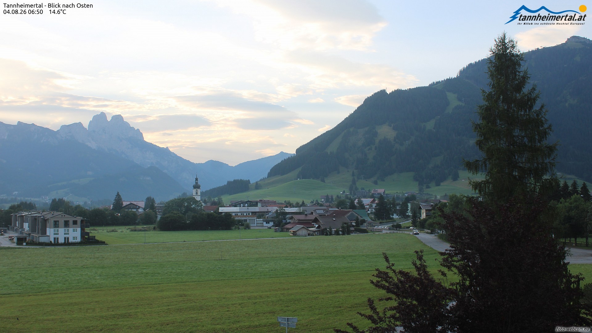 Archiv Foto Webcam Blick ins Tannheimer Tal