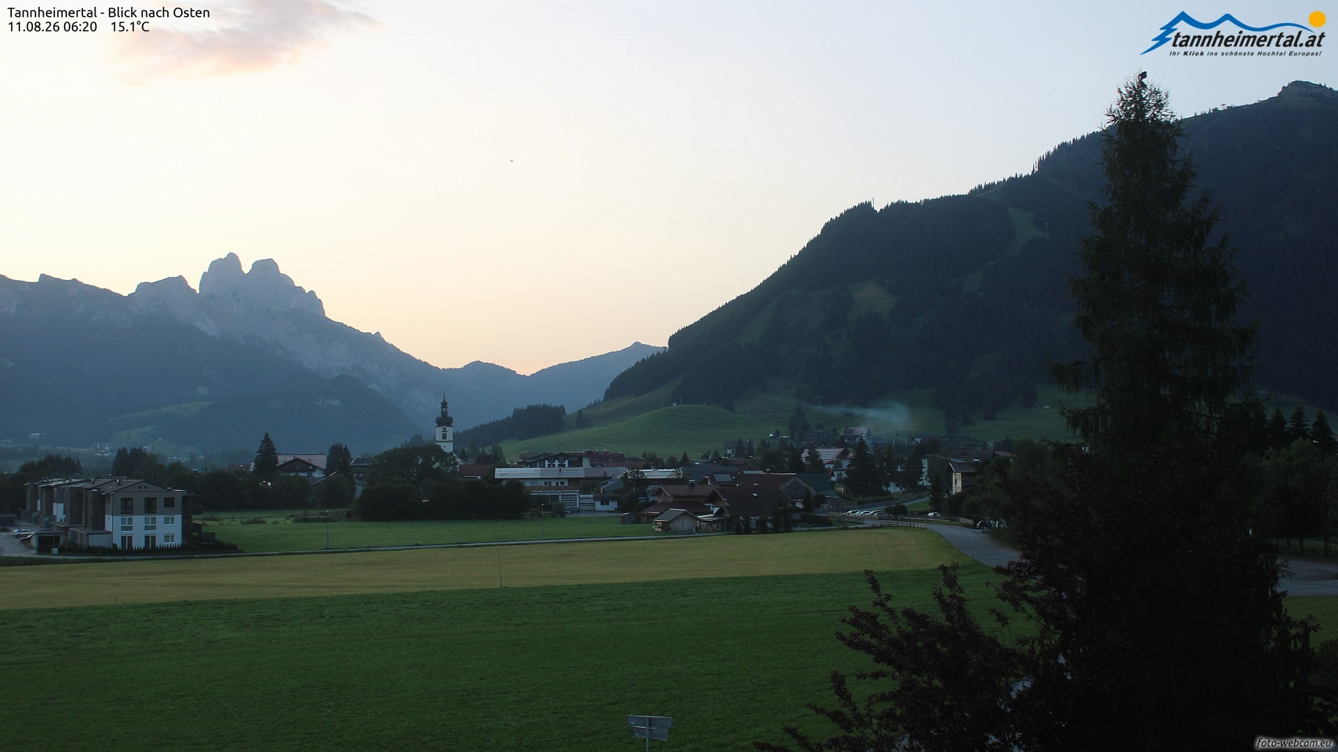 Archiv Foto Webcam Blick ins Tannheimer Tal
