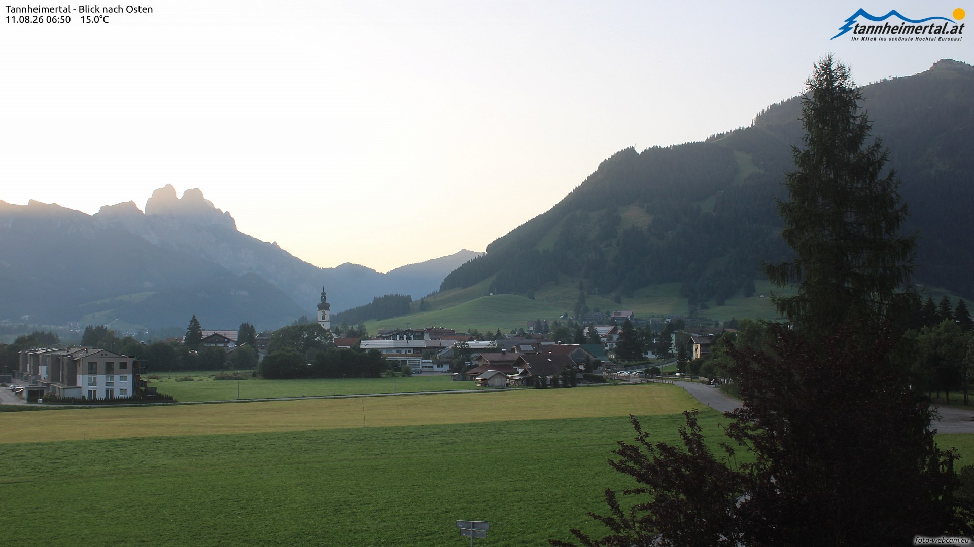 Archiv Foto Webcam Blick ins Tannheimer Tal