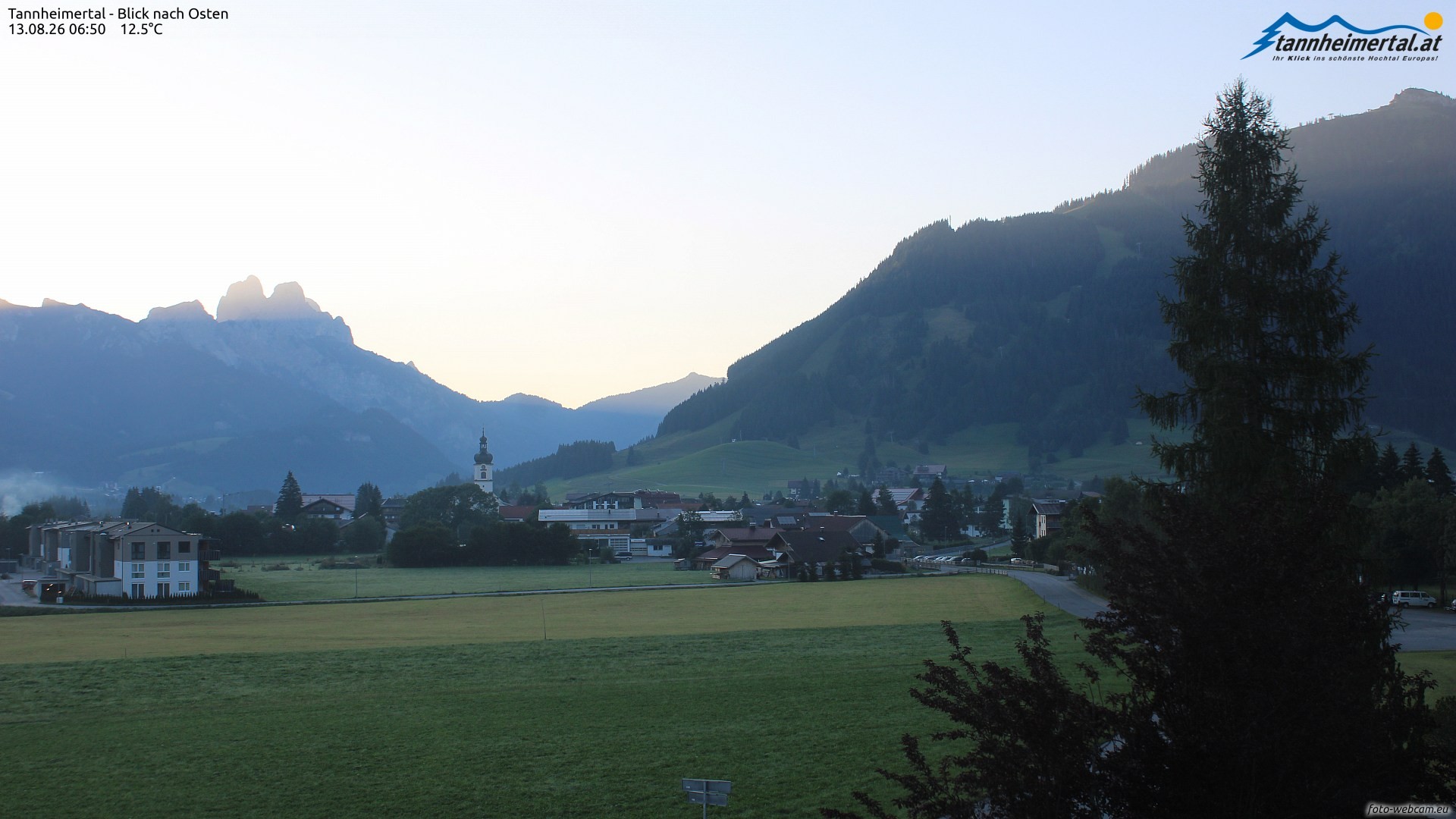 Archiv Foto Webcam Blick ins Tannheimer Tal