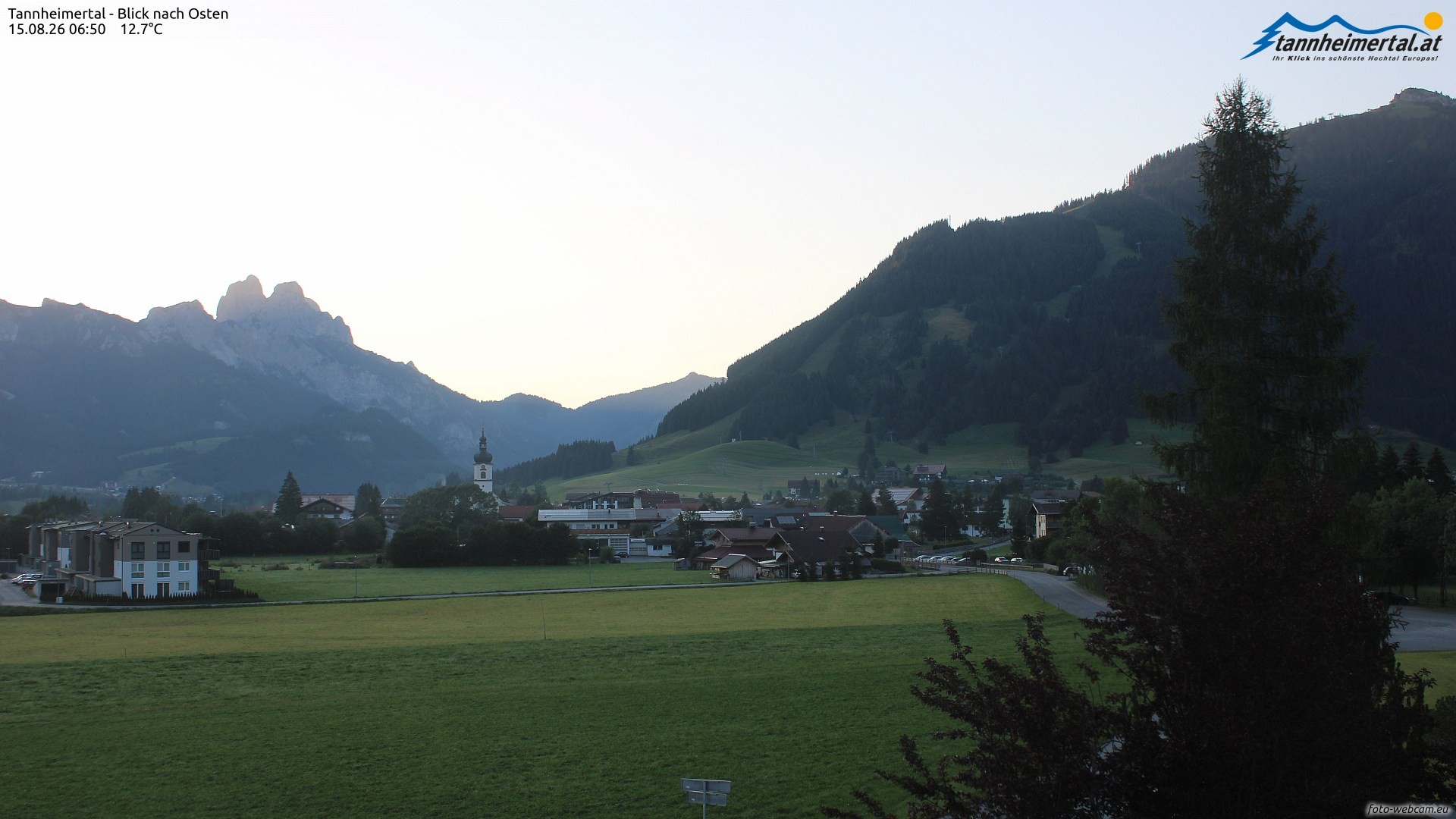 Archiv Foto Webcam Blick ins Tannheimer Tal
