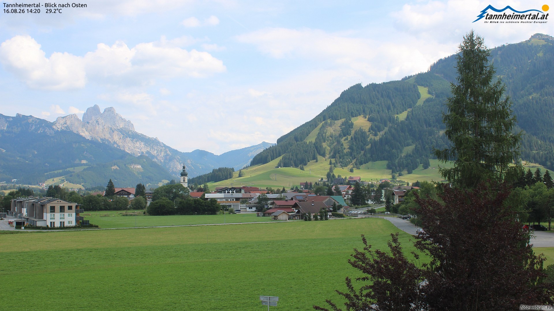 Archiv Foto Webcam Blick ins Tannheimer Tal