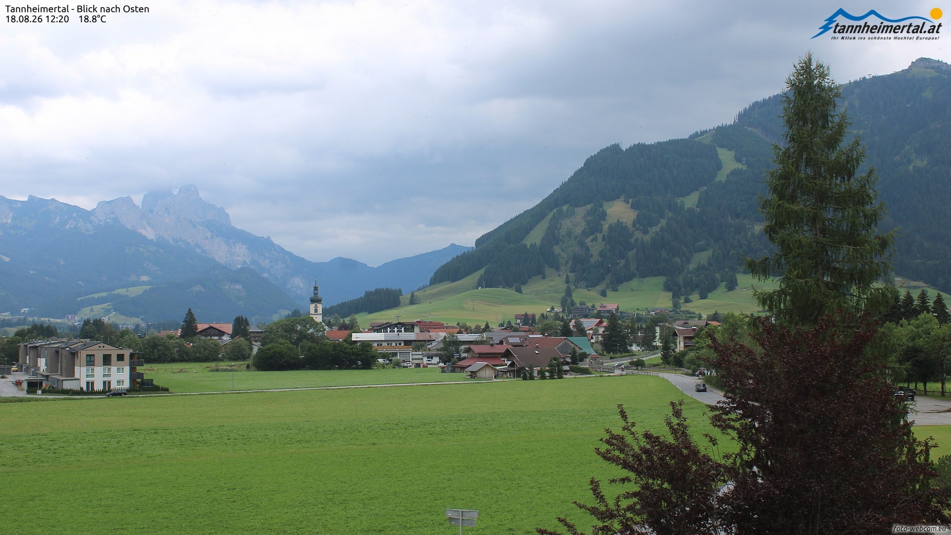 Archiv Foto Webcam Blick ins Tannheimer Tal