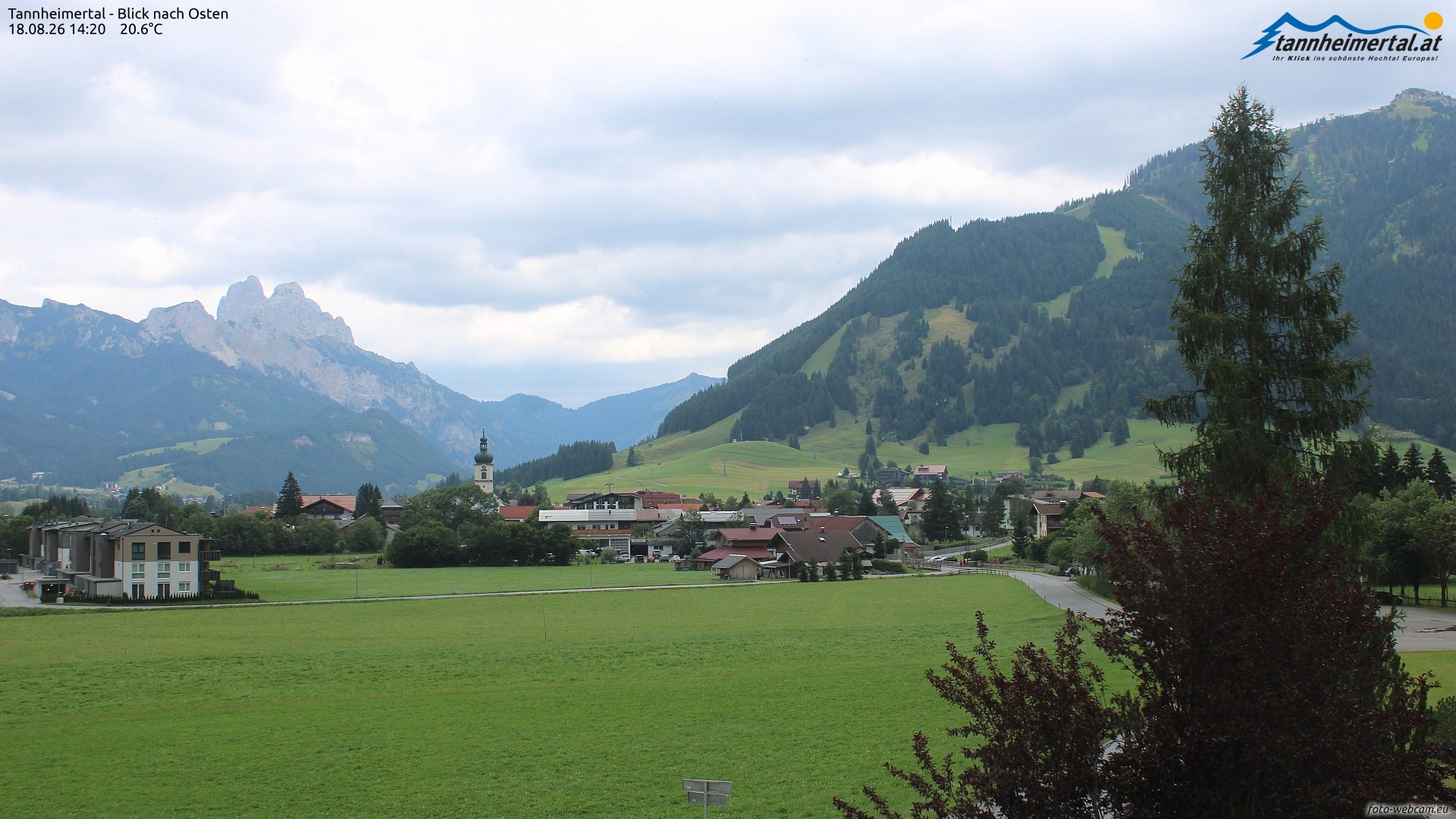 Archiv Foto Webcam Blick ins Tannheimer Tal