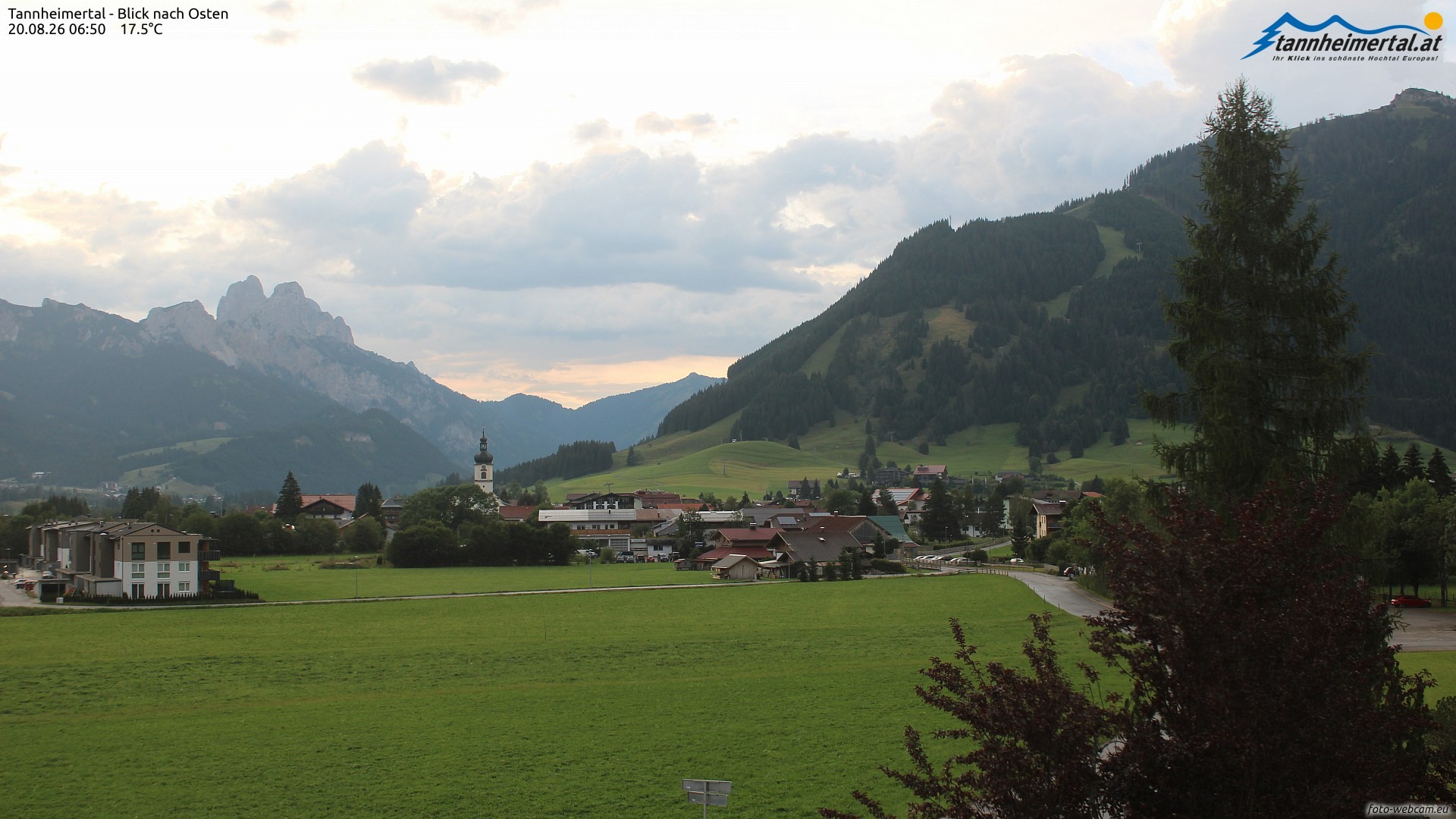 Archiv Foto Webcam Blick ins Tannheimer Tal