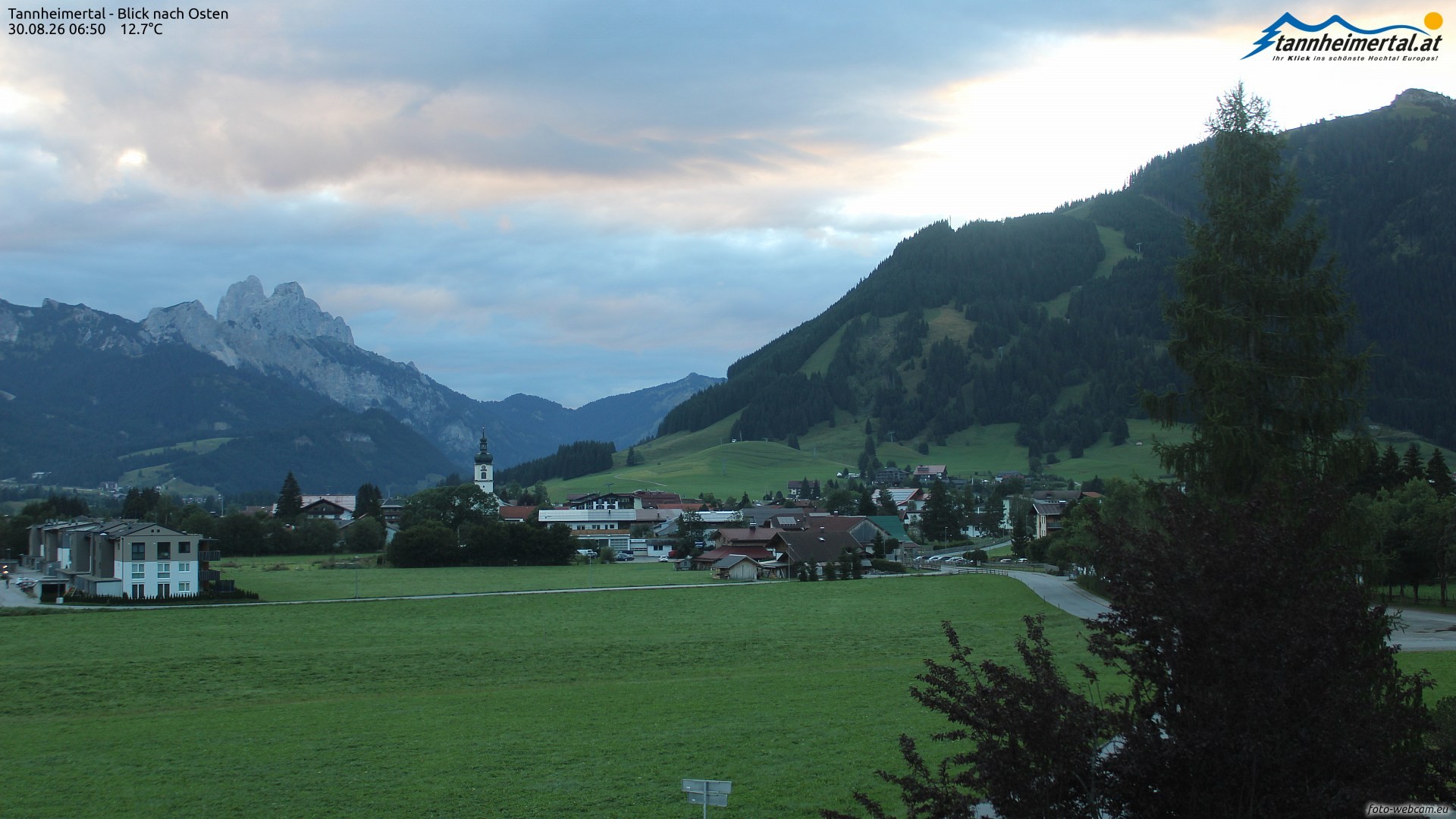 Archiv Foto Webcam Blick ins Tannheimer Tal
