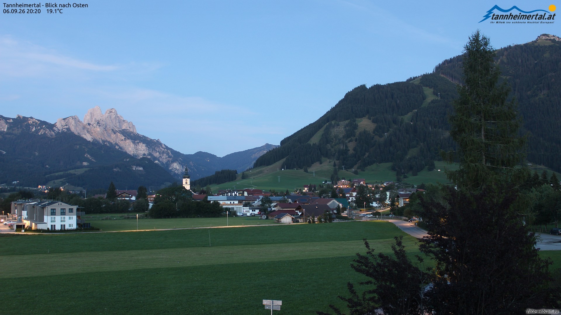 Archiv Foto Webcam Blick ins Tannheimer Tal
