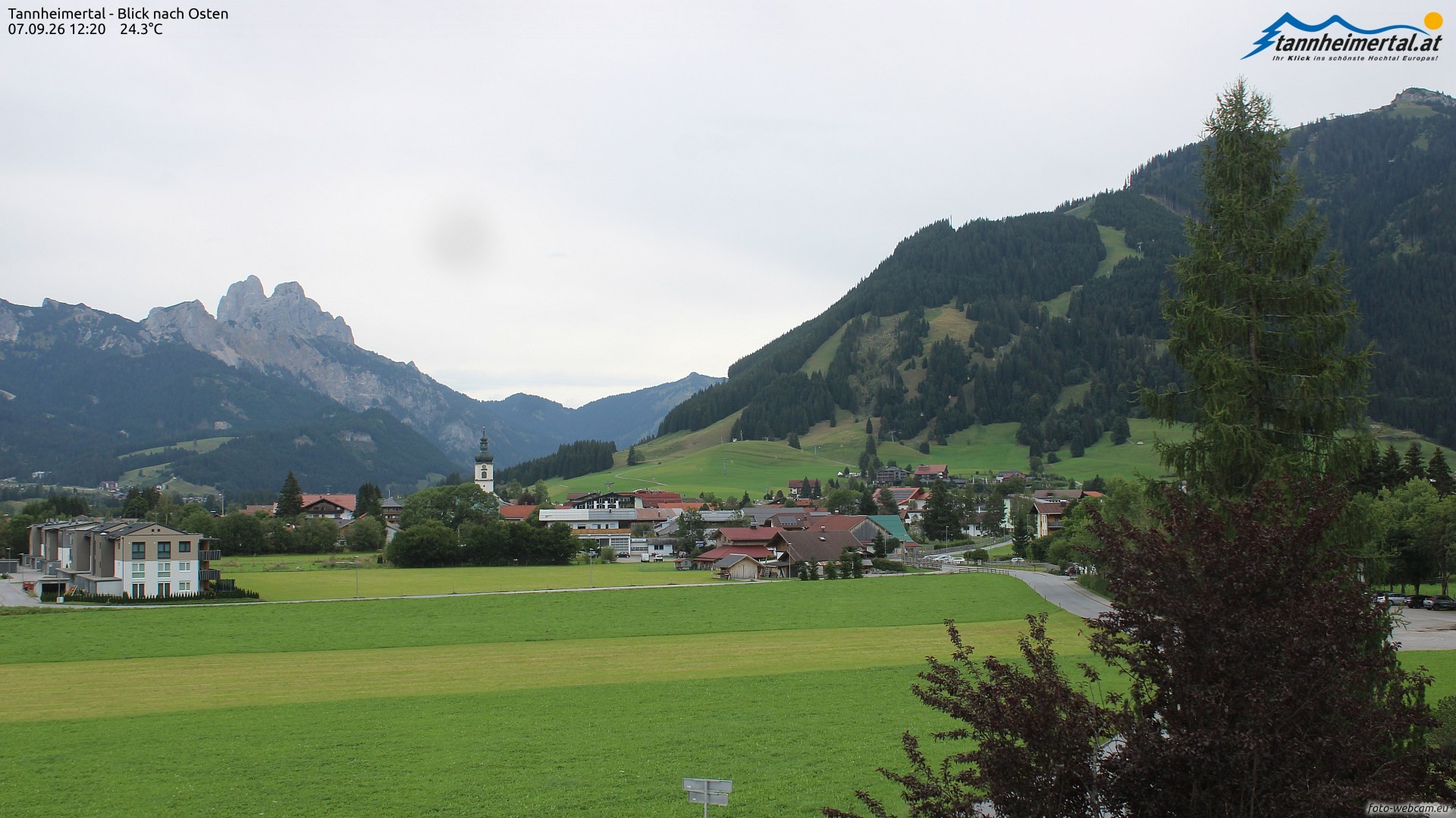 Archiv Foto Webcam Blick ins Tannheimer Tal