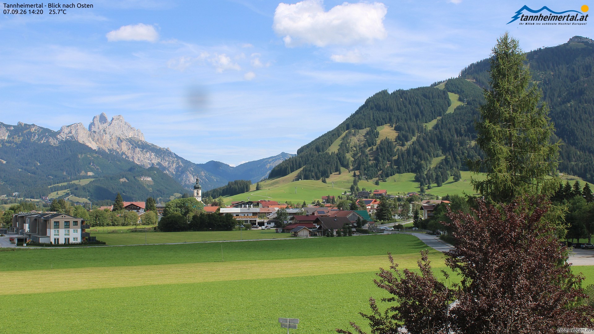 Archiv Foto Webcam Blick ins Tannheimer Tal
