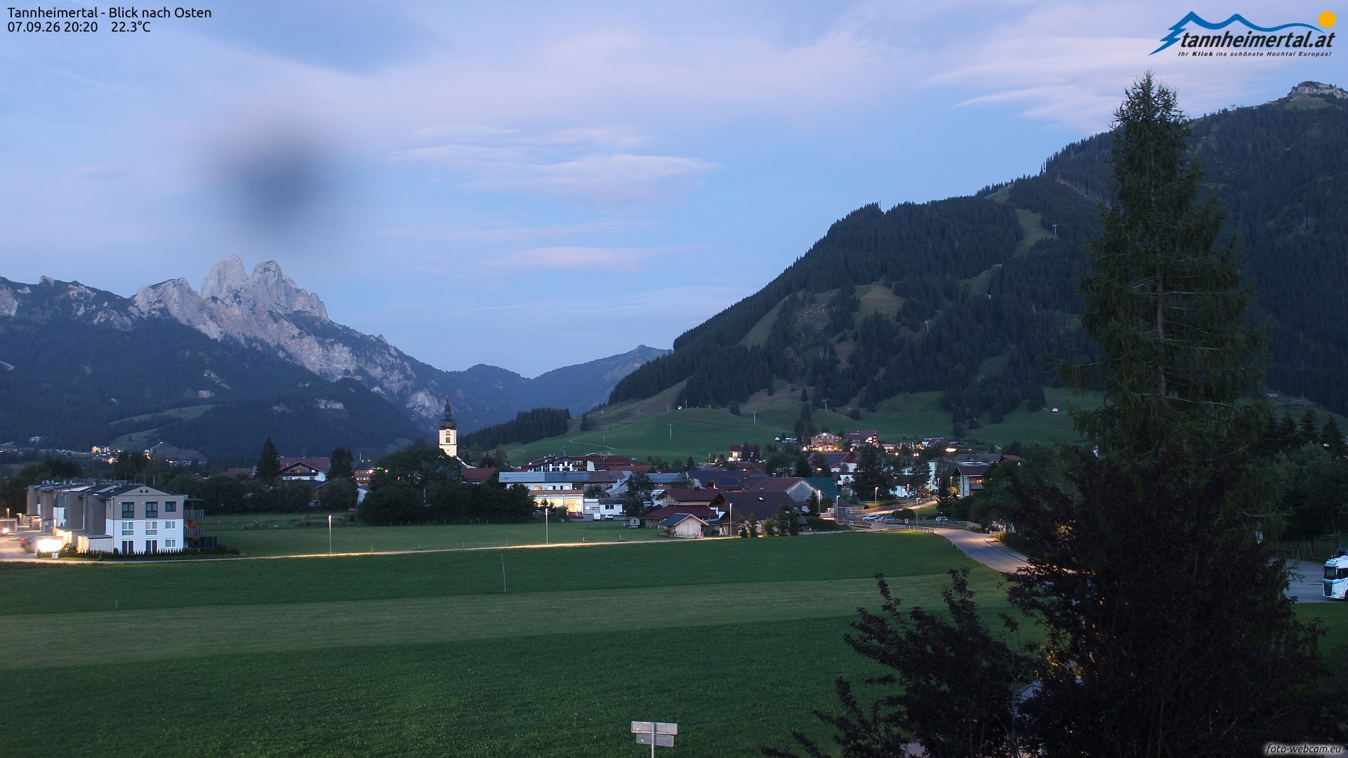 Archiv Foto Webcam Blick ins Tannheimer Tal