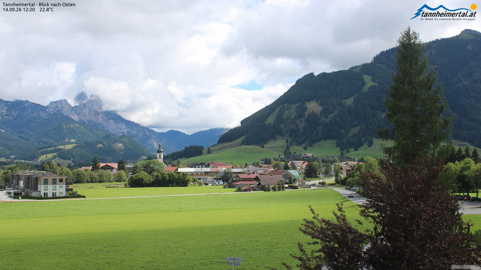 Archiv Foto Webcam Blick ins Tannheimer Tal