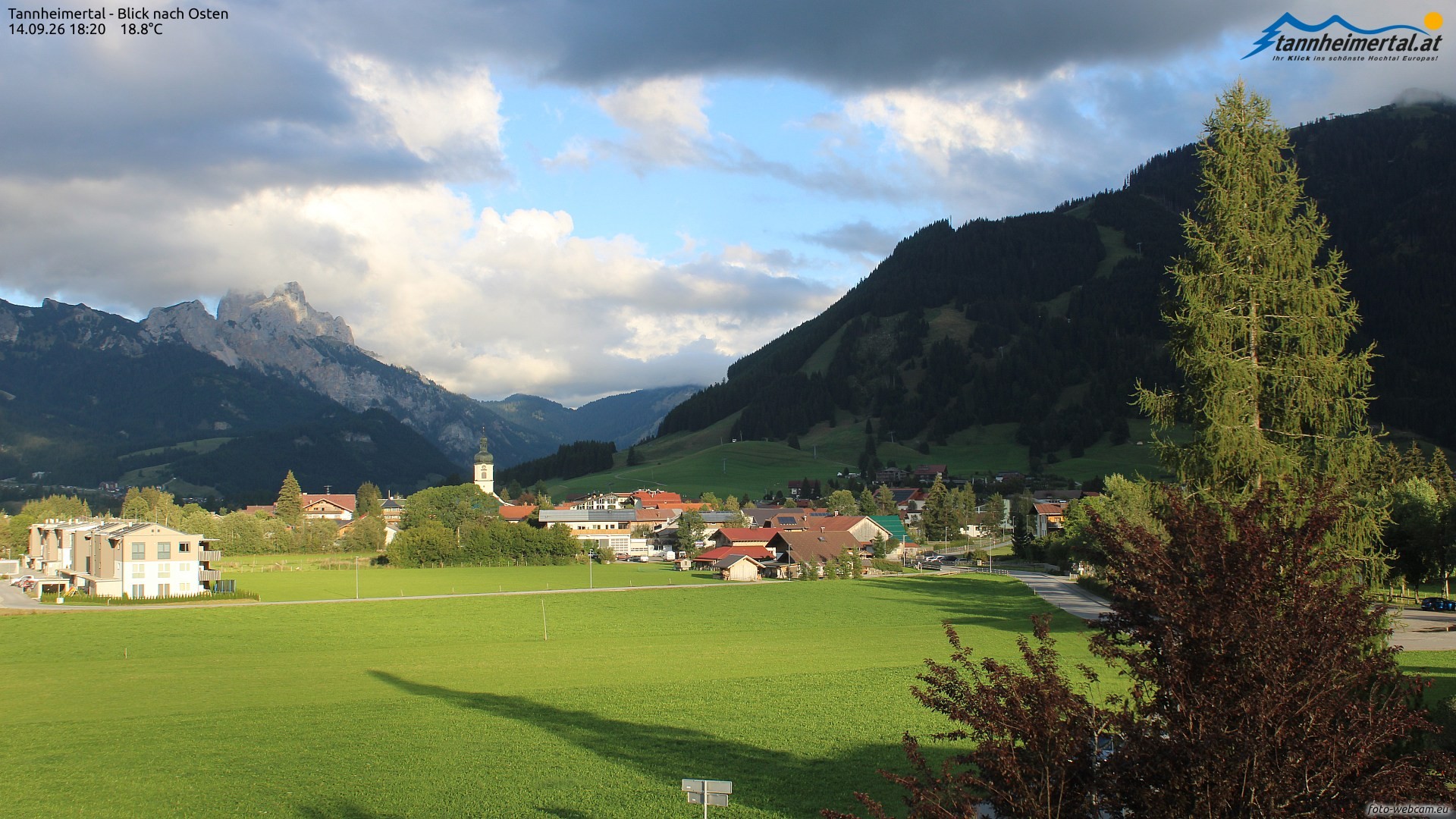 Archiv Foto Webcam Blick ins Tannheimer Tal