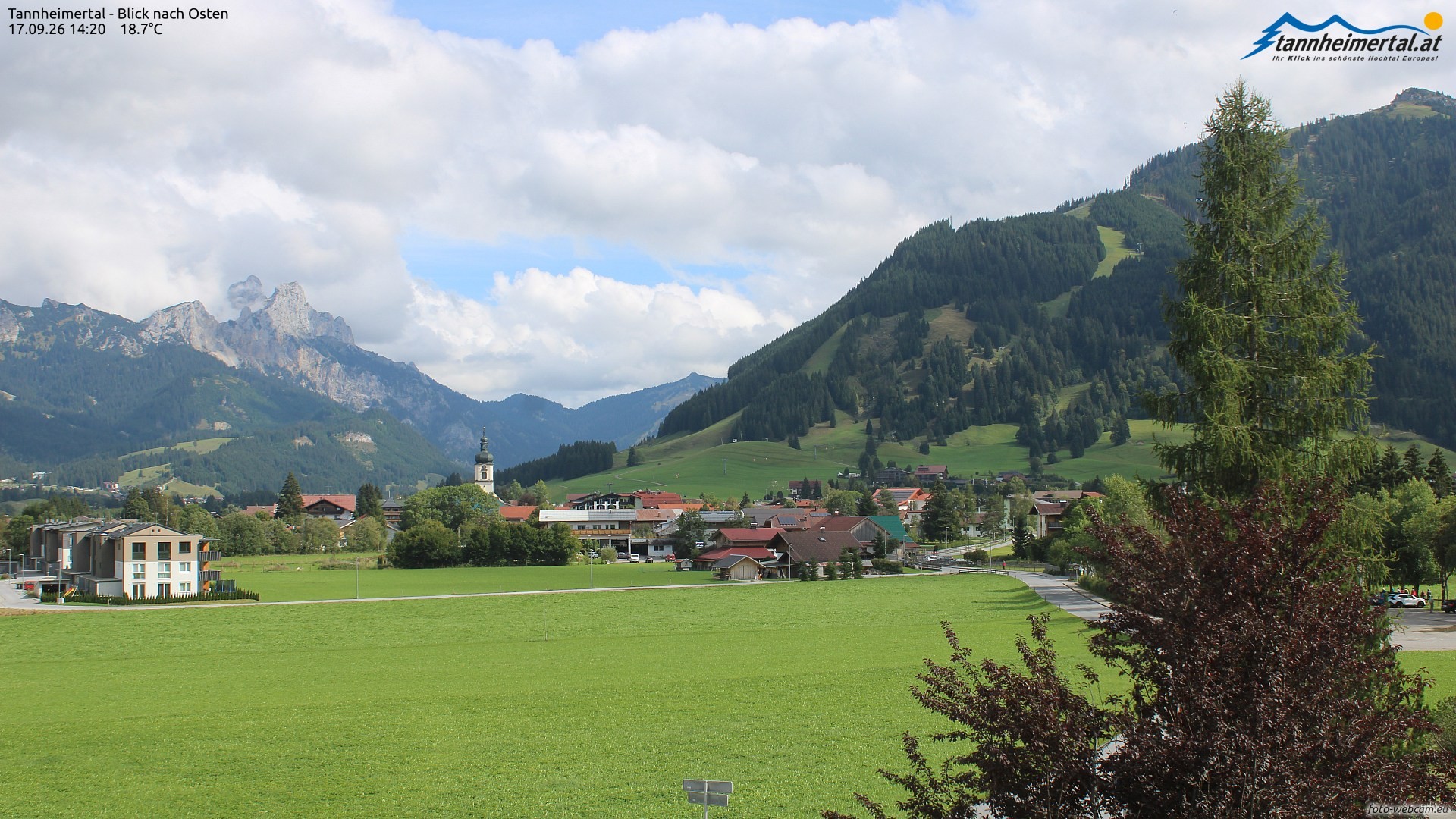 Archiv Foto Webcam Blick ins Tannheimer Tal