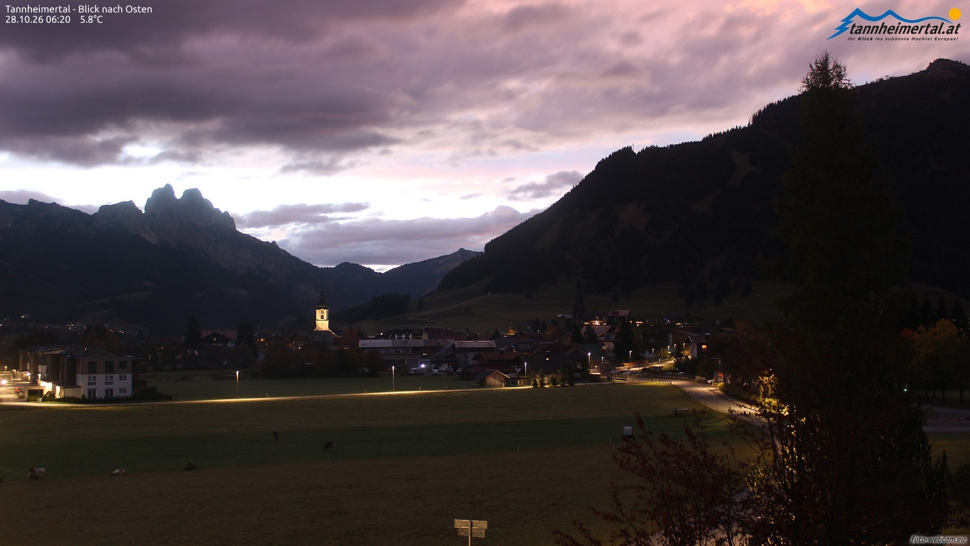 Archiv Foto Webcam Blick ins Tannheimer Tal