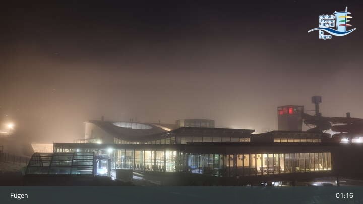 Archiv Foto Webcam Erlebnistherme Zillertal in Fügen