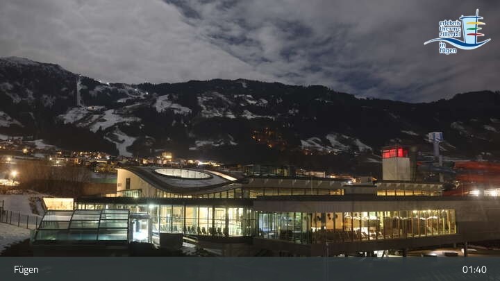 Archiv Foto Webcam Erlebnistherme Zillertal in Fügen