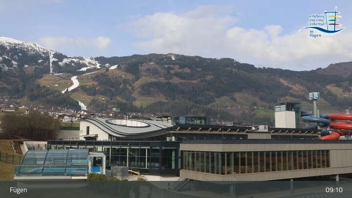 Archiv Foto Webcam Erlebnistherme Zillertal in Fügen
