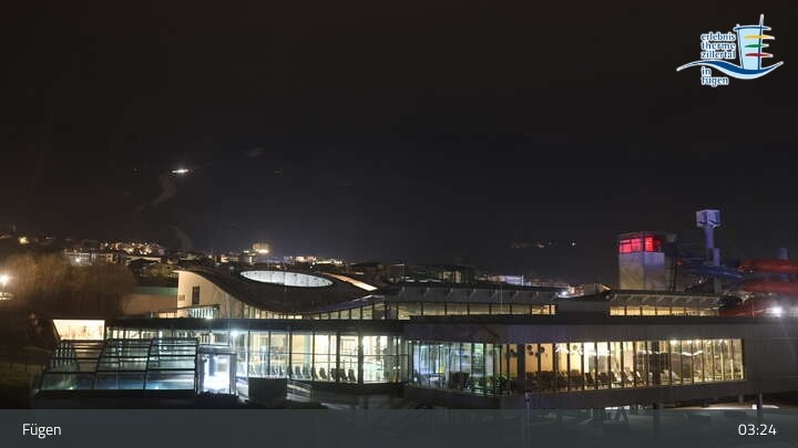 Archived image Webcam Erlebnistherme Zillertal Spa Fügen