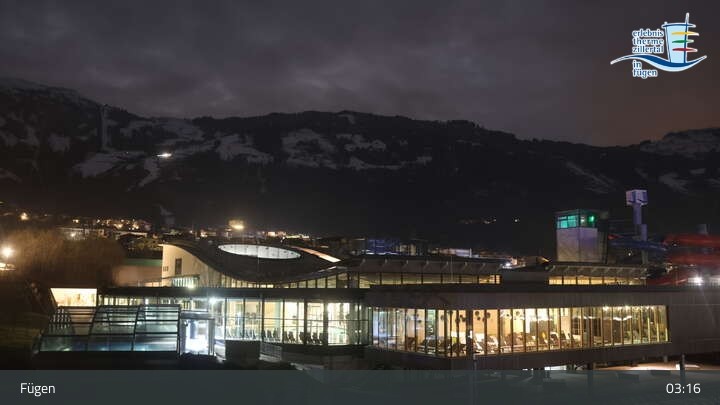 Archiv Foto Webcam Erlebnistherme Zillertal in Fügen