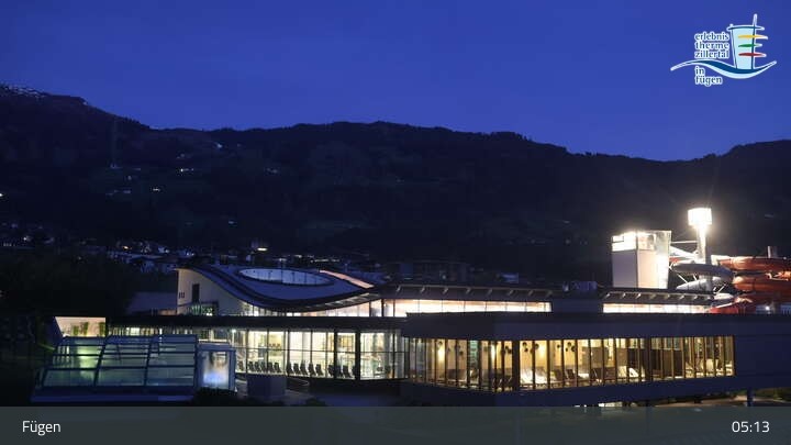 Archiv Foto Webcam Erlebnistherme Zillertal in Fügen
