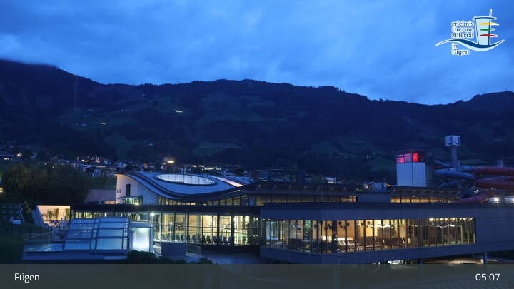 Archiv Foto Webcam Erlebnistherme Zillertal in Fügen