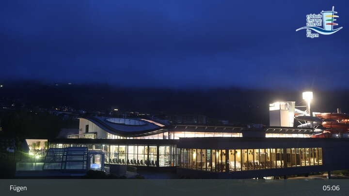 Archiv Foto Webcam Erlebnistherme Zillertal in Fügen