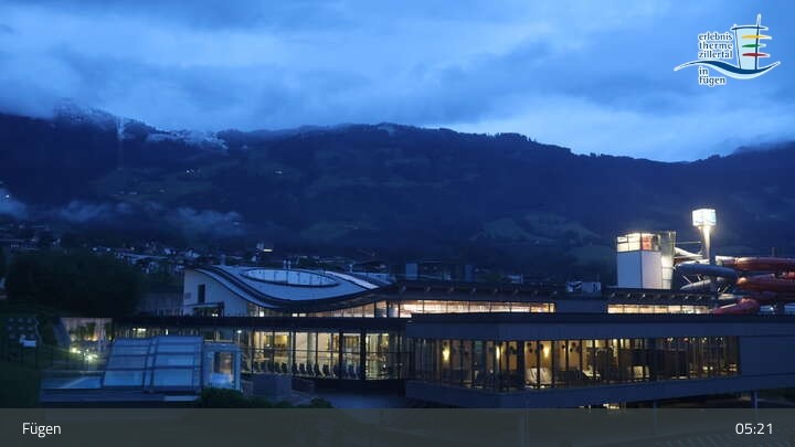 Archiv Foto Webcam Erlebnistherme Zillertal in Fügen