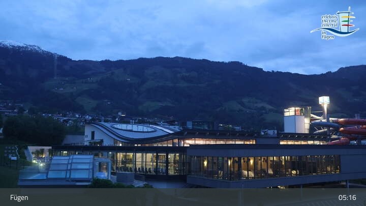 Archiv Foto Webcam Erlebnistherme Zillertal in Fügen