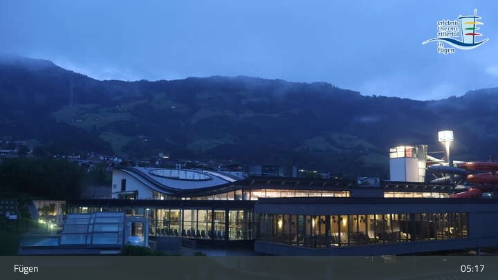 Archived image Webcam Erlebnistherme Zillertal Spa Fügen