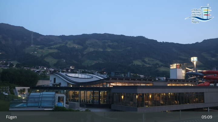 Archived image Webcam Erlebnistherme Zillertal Spa Fügen