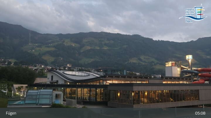 Archiv Foto Webcam Erlebnistherme Zillertal in Fügen