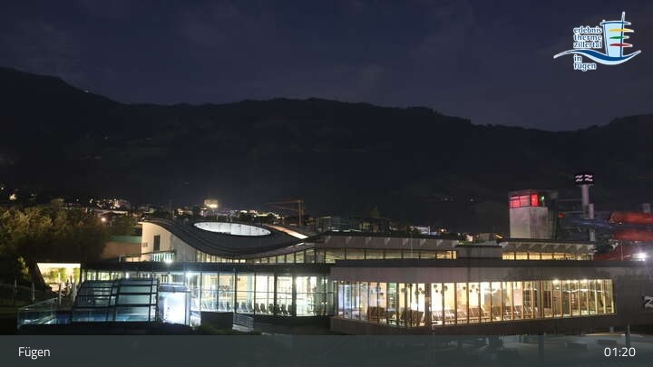 Archiv Foto Webcam Erlebnistherme Zillertal in Fügen