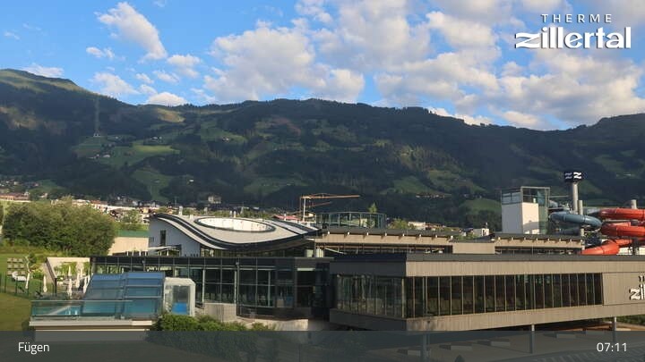 Archiv Foto Webcam Erlebnistherme Zillertal in Fügen