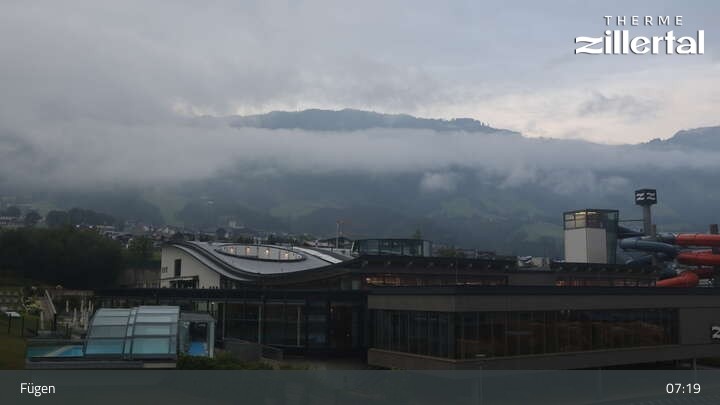 Archiv Foto Webcam Erlebnistherme Zillertal in Fügen