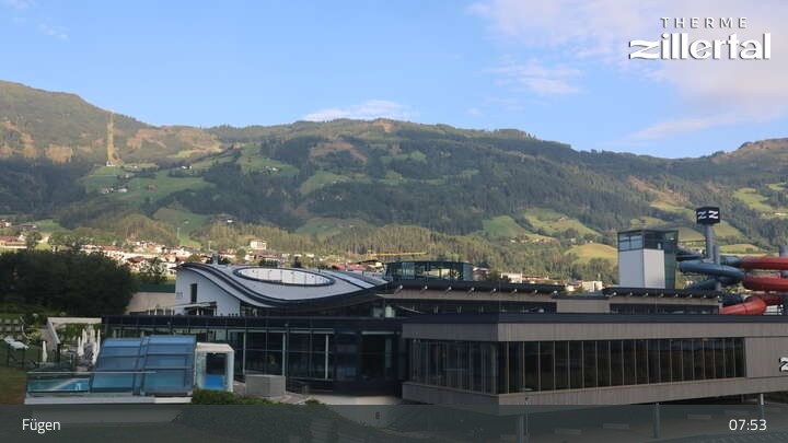 Archiv Foto Webcam Erlebnistherme Zillertal in Fügen