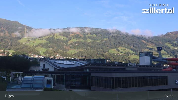 Archiv Foto Webcam Erlebnistherme Zillertal in Fügen
