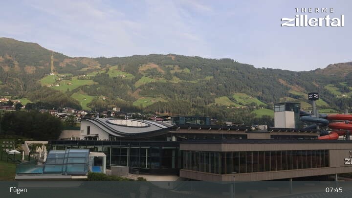 Archiv Foto Webcam Erlebnistherme Zillertal in Fügen