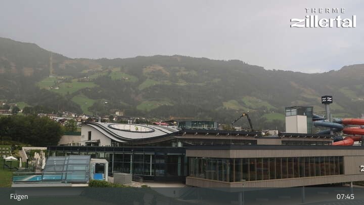 Archiv Foto Webcam Erlebnistherme Zillertal in Fügen