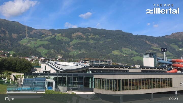 Archiv Foto Webcam Erlebnistherme Zillertal in Fügen