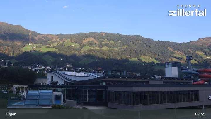 Archiv Foto Webcam Erlebnistherme Zillertal in Fügen