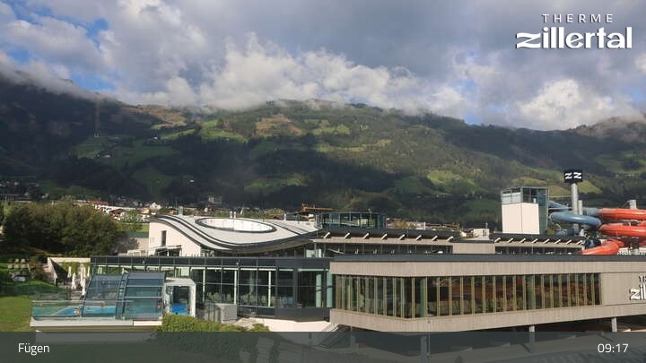 Archiv Foto Webcam Erlebnistherme Zillertal in Fügen