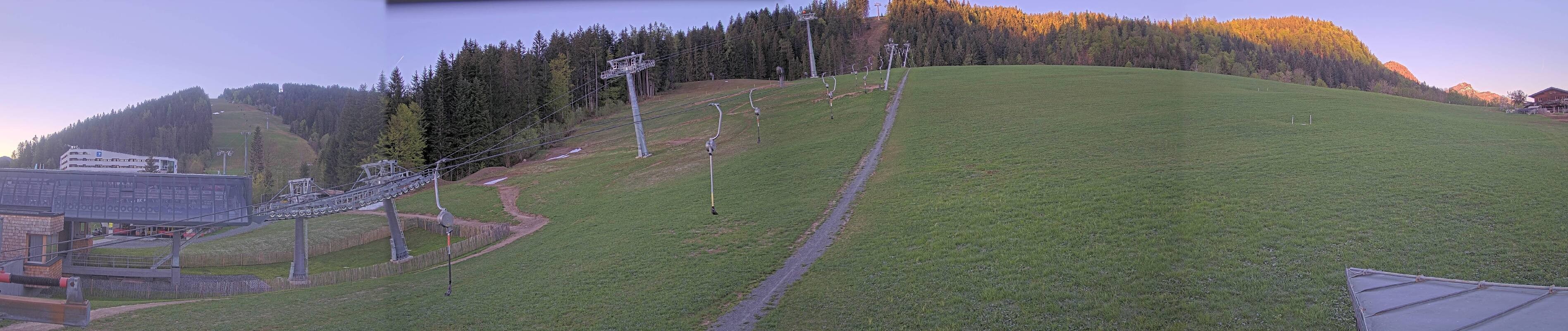 Archived image Webcam Base station of Fieberbrunn